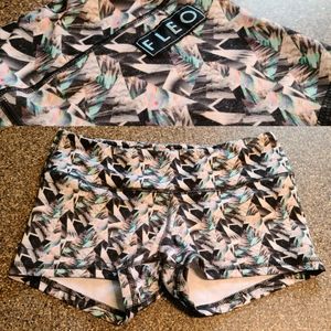 Fleo Original Shorts Size Small